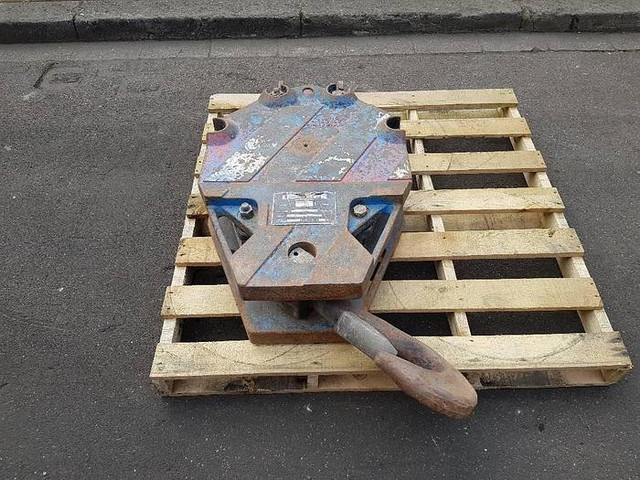 Crane parts and equipment 16Ton - Celtnis: foto 1 Crane parts and equipment 16Ton - Celtnis: foto 1