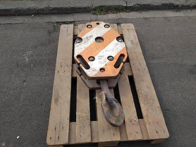 Crane parts and equipment Lifting Block Diversen - Celtnis: foto 1 Crane parts and equipment Lifting Block Diversen - Celtnis: foto 1