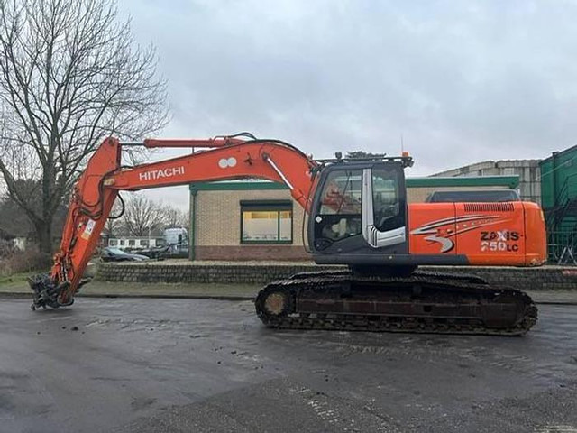 Hitachi ZX250LC-3 - ZX 250 LC - ZX250 - Ekskavators: foto 1 Hitachi ZX250LC-3 - ZX 250 LC - ZX250 - Ekskavators: foto 1