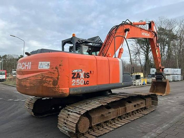 Isuzu ZX250LC-3 - ZX 250 LC-3 - ZX250 - Ekskavators: foto 4 Isuzu ZX250LC-3 - ZX 250 LC-3 - ZX250 - Ekskavators: foto 4