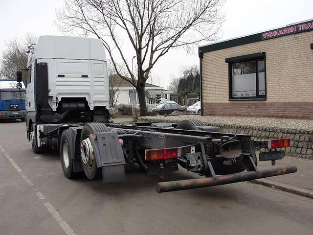 MAN 26.460 6X2 - Šasija kravas automašīna: foto 5 MAN 26.460 6X2 - Šasija kravas automašīna: foto 5