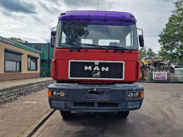 MAN 35.402 VFK - Šasija kravas automašīna: foto 2 MAN 35.402 VFK - Šasija kravas automašīna: foto 2