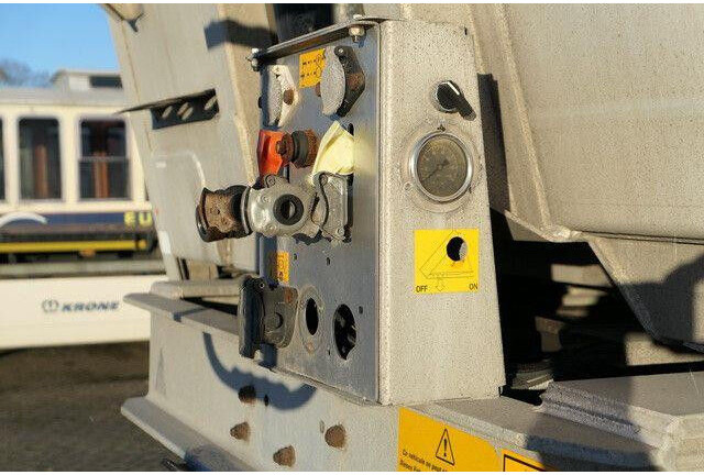 Benalu BENCERE, Alu, 51m³, Kombitüren, Alu-Chassis,Lift - Puspiekabe pašizgāzējs: foto 3 Benalu BENCERE, Alu, 51m³, Kombitüren, Alu-Chassis,Lift - Puspiekabe pašizgāzējs: foto 3