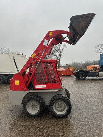 Bobcat S 130, S.W.S., 3. Steuerkreis, Div. Anbaugeräte - Mini-ekskavators: foto 3 Bobcat S 130, S.W.S., 3. Steuerkreis, Div. Anbaugeräte - Mini-ekskavators: foto 3