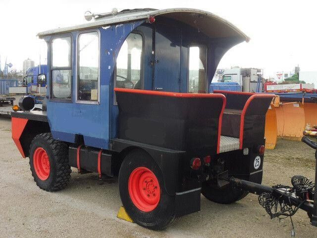 Cordes Zugmaschine (Lokomotive) Personenanhänger - Starppilsētu autobuss: foto 2 Cordes Zugmaschine (Lokomotive) Personenanhänger - Starppilsētu autobuss: foto 2