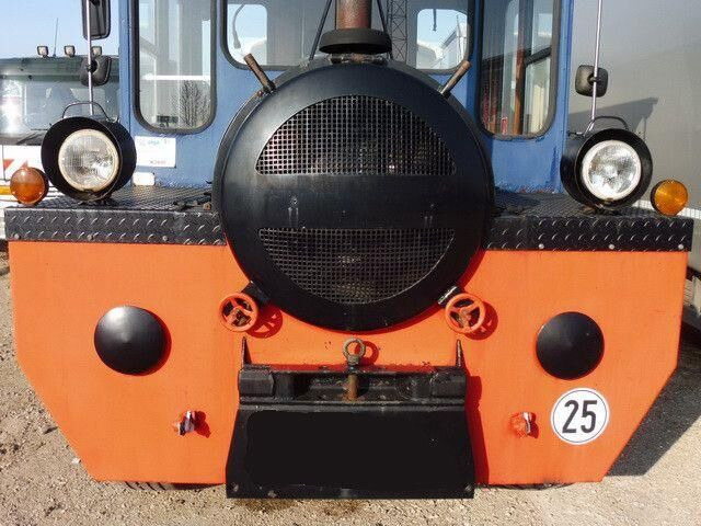 Cordes Zugmaschine (Lokomotive) Personenanhänger - Starppilsētu autobuss: foto 3 Cordes Zugmaschine (Lokomotive) Personenanhänger - Starppilsētu autobuss: foto 3
