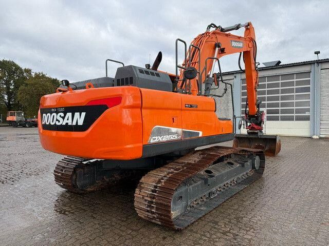 Doosan DX 255 LC-5, Rototilt,Div. Löffel,Greifer+Hammer - Kāpurķēžu ekskavators: foto 4 Doosan DX 255 LC-5, Rototilt,Div. Löffel,Greifer+Hammer - Kāpurķēžu ekskavators: foto 4