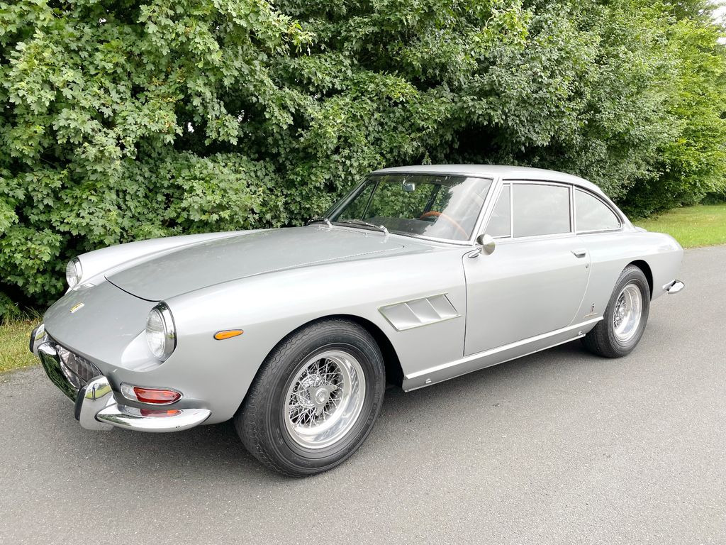Ferrari 330 GT Coupe 2+2/TÜV neu/H-Zulassung - Vieglā automašīna: foto 1 Ferrari 330 GT Coupe 2+2/TÜV neu/H-Zulassung - Vieglā automašīna: foto 1
