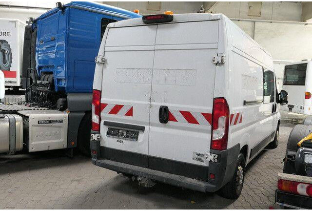 Fiat Ducato MultiCab, 6 Sitze, AHK, Klima, Trennwand - Kravas mikroautobuss: foto 3 Fiat Ducato MultiCab, 6 Sitze, AHK, Klima, Trennwand - Kravas mikroautobuss: foto 3