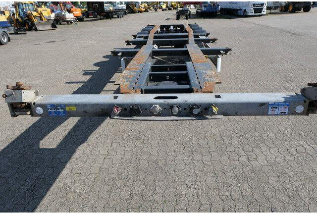 Fliegl SDS 380 SDS01, 20/30 & 40 Fuß Container, BPW - Puspiekabe zema profila platforma: foto 2 Fliegl SDS 380 SDS01, 20/30 & 40 Fuß Container, BPW - Puspiekabe zema profila platforma: foto 2