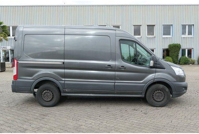 Ford Transit 4x2, 3 Sitz, Klima, AHK, Handwerker - Kravas mikroautobuss: foto 2 Ford Transit 4x2, 3 Sitz, Klima, AHK, Handwerker - Kravas mikroautobuss: foto 2