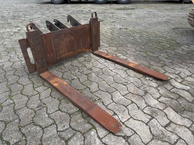 Hanomag 15 F, Schaufel, Palettengabel, Hydr. S.W.S. - Riteņu iekrāvējs: foto 5 Hanomag 15 F, Schaufel, Palettengabel, Hydr. S.W.S. - Riteņu iekrāvējs: foto 5