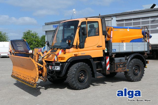 Unimog U 300 4x4, Schmidt, Streuer, Schild, Klima,27tkm - Kravas automašīna: foto 1 Unimog U 300 4x4, Schmidt, Streuer, Schild, Klima,27tkm - Kravas automašīna: foto 1