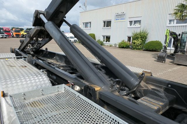 MAN 35.510 TGS 8x4, Tridem, VDL, Lift-Lenk, Funk,TOP - Pacēlājs ar āķi: foto 2 MAN 35.510 TGS 8x4, Tridem, VDL, Lift-Lenk, Funk,TOP - Pacēlājs ar āķi: foto 2