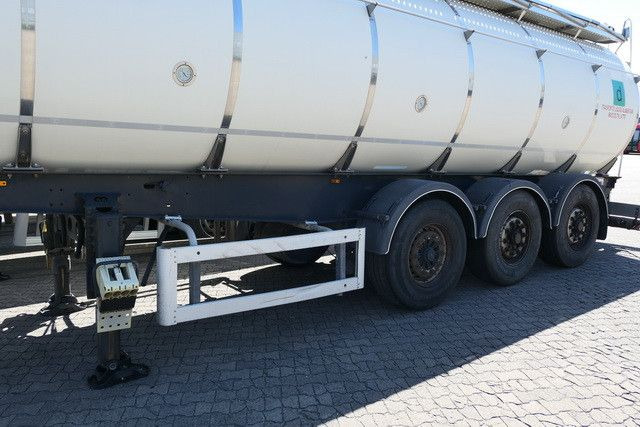 Menci SA 105/Lebensmittel Tank 32 cbm./Liftachse - Puspiekabe cisterna: foto 5 Menci SA 105/Lebensmittel Tank 32 cbm./Liftachse - Puspiekabe cisterna: foto 5