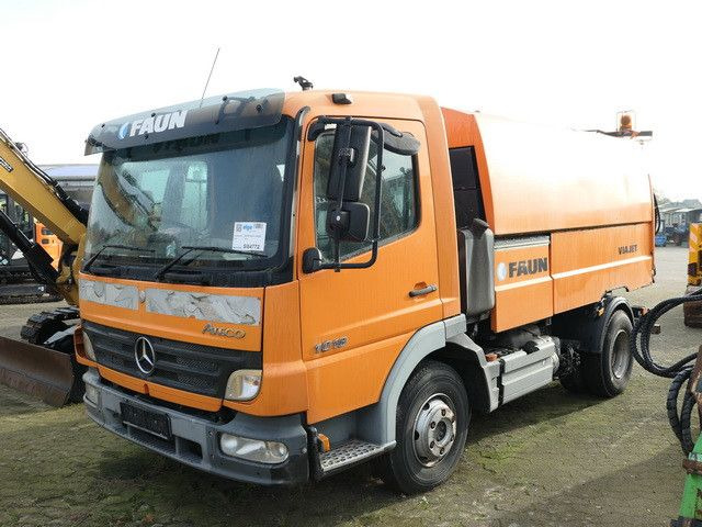 Mercedes-Benz 1018 Atego 4x2, Faun VIAJET 5R, Klima, 73tkm - Ielu tīrīšanas mašīna: foto 4 Mercedes-Benz 1018 Atego 4x2, Faun VIAJET 5R, Klima, 73tkm - Ielu tīrīšanas mašīna: foto 4
