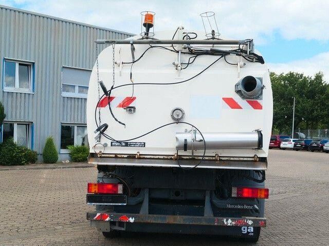 Mercedes-Benz 1518 LKO Atego 4x2, Kobit-Aufbau, 8m³,Wassertank - Ielu tīrīšanas mašīna: foto 4 Mercedes-Benz 1518 LKO Atego 4x2, Kobit-Aufbau, 8m³,Wassertank - Ielu tīrīšanas mašīna: foto 4