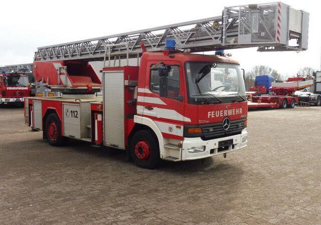 Mercedes-Benz 1528 ATEGO 4x2, Drehleiter DL23-12, Metz, 30m - Ugunsdzēsēju mašīna: foto 4 Mercedes-Benz 1528 ATEGO 4x2, Drehleiter DL23-12, Metz, 30m - Ugunsdzēsēju mašīna: foto 4