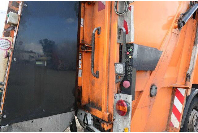 Mercedes-Benz 2532 L Actros 6x2, Faun, Zöller, 24m³, MP3, AC - Atkritumu vedējs: foto 5 Mercedes-Benz 2532 L Actros 6x2, Faun, Zöller, 24m³, MP3, AC - Atkritumu vedējs: foto 5