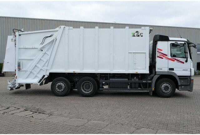 Mercedes-Benz 2532 L Actros 6x2, Medium X2EC23, Zöller 321 - Atkritumu vedējs: foto 2 Mercedes-Benz 2532 L Actros 6x2, Medium X2EC23, Zöller 321 - Atkritumu vedējs: foto 2