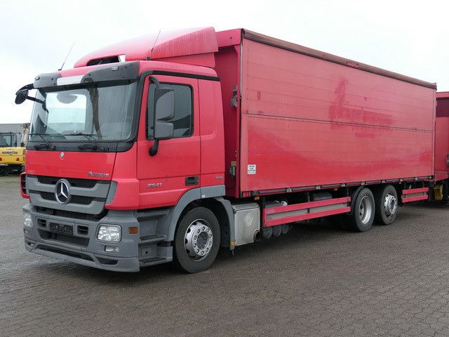 Mercedes-Benz 2541 L NR Actros 6x2, Schwenkwand, Klima, Lift - Kravas automašīna ar slēgto virsbūvi: foto 5 Mercedes-Benz 2541 L NR Actros 6x2, Schwenkwand, Klima, Lift - Kravas automašīna ar slēgto virsbūvi: foto 5