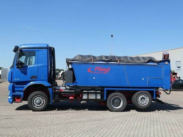 Mercedes-Benz 2548 L Arocs HAD 6x4, Asphalt, Bitumen, Fliegl - Asfalta ieklāšanas tehnika: foto 2 Mercedes-Benz 2548 L Arocs HAD 6x4, Asphalt, Bitumen, Fliegl - Asfalta ieklāšanas tehnika: foto 2