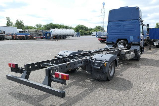 Autovedējs Mercedes-Benz 918 L Atego 4x2, Nebenantrieb, Standklima: foto 9