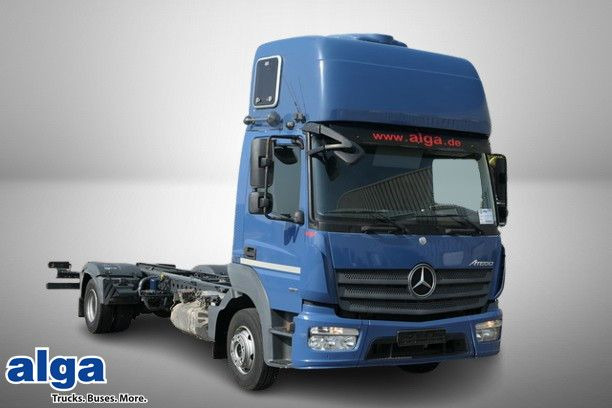 Mercedes-Benz 918 L Atego 4x2, Schlafliege, Klima,Nebenantrieb - Autovedējs: foto 1 Mercedes-Benz 918 L Atego 4x2, Schlafliege, Klima,Nebenantrieb - Autovedējs: foto 1