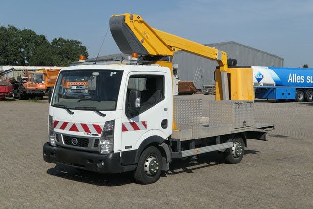 Nissan 32.12 4x2, 11m Arbeitshöhe, Klima,3. Sitz - Autopacēlājs: foto 4 Nissan 32.12 4x2, 11m Arbeitshöhe, Klima,3. Sitz - Autopacēlājs: foto 4