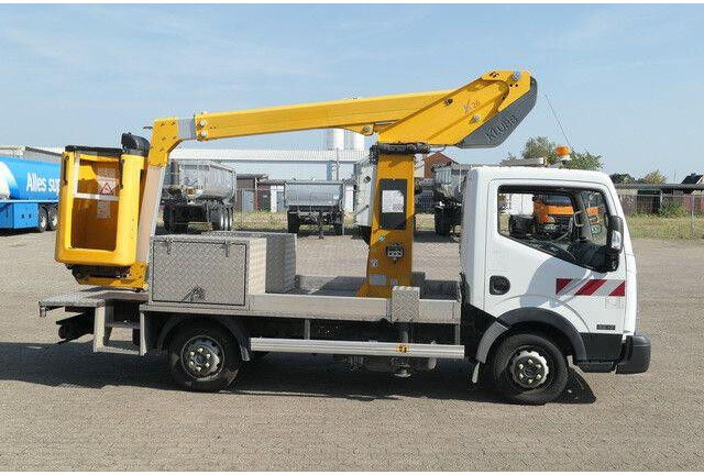 Nissan 32.12 4x2, 11m Arbeitshöhe, Klima,3. Sitz - Autopacēlājs: foto 2 Nissan 32.12 4x2, 11m Arbeitshöhe, Klima,3. Sitz - Autopacēlājs: foto 2