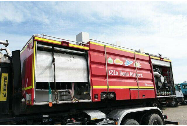 ROSENBAUER ROSENBAUER/Feuerwehr/Wasserwerfer - Ugunsdzēsēju mašīna: foto 2 ROSENBAUER ROSENBAUER/Feuerwehr/Wasserwerfer - Ugunsdzēsēju mašīna: foto 2