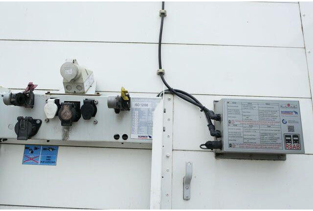 Schmitz Cargobull SCS 18/L-13.62 EB,2-Achser,LBW 2.0to.,Alu-Felgen - Tenta puspiekabe: foto 3 Schmitz Cargobull SCS 18/L-13.62 EB,2-Achser,LBW 2.0to.,Alu-Felgen - Tenta puspiekabe: foto 3