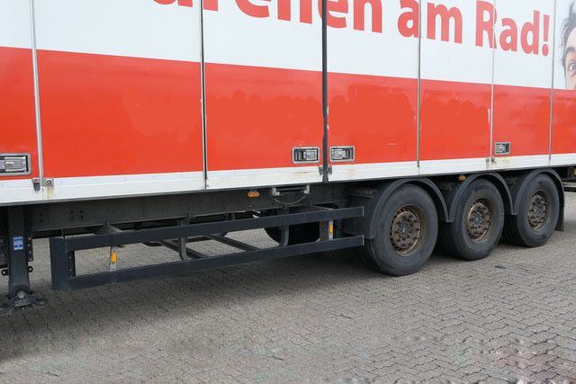 Schmitz Cargobull SKO 24, Faltwand, Seitentüren,Isoliert,Luft-Lift - Puspiekabe slēgtā virsbūve: foto 4 Schmitz Cargobull SKO 24, Faltwand, Seitentüren,Isoliert,Luft-Lift - Puspiekabe slēgtā virsbūve: foto 4
