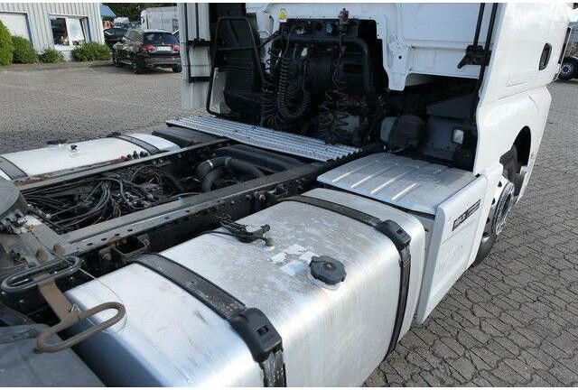 Vilcējs MAN 18.500 TGX 4x2, XXL, Intarder,Standklima,2x Tank: foto 8