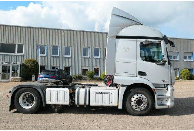 Mercedes-Benz 2443 LS Actros 6x2, 3-Achser, 24to. GG, Waage - Vilcējs: foto 2 Mercedes-Benz 2443 LS Actros 6x2, 3-Achser, 24to. GG, Waage - Vilcējs: foto 2