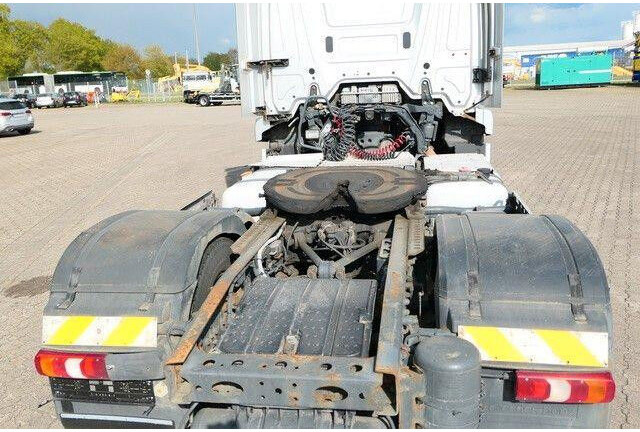 Mercedes-Benz 2443 LS Actros 6x2, 3-Achser, 24to. GG, Waage - Vilcējs: foto 4 Mercedes-Benz 2443 LS Actros 6x2, 3-Achser, 24to. GG, Waage - Vilcējs: foto 4