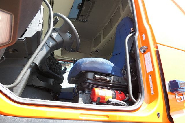 Vilcējs Volvo FH 500/Standklima/20 Stück auf Lager!: foto 11