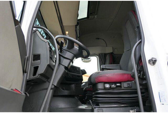 Kravas automašīna ar slēgto virsbūvi Volvo FH 460 6x2, Getränkezug, LBW, Böse, Lenk-Lift: foto 10 Kravas automašīna ar slēgto virsbūvi Volvo FH 460 6x2, Getränkezug, LBW, Böse, Lenk-Lift: foto 10