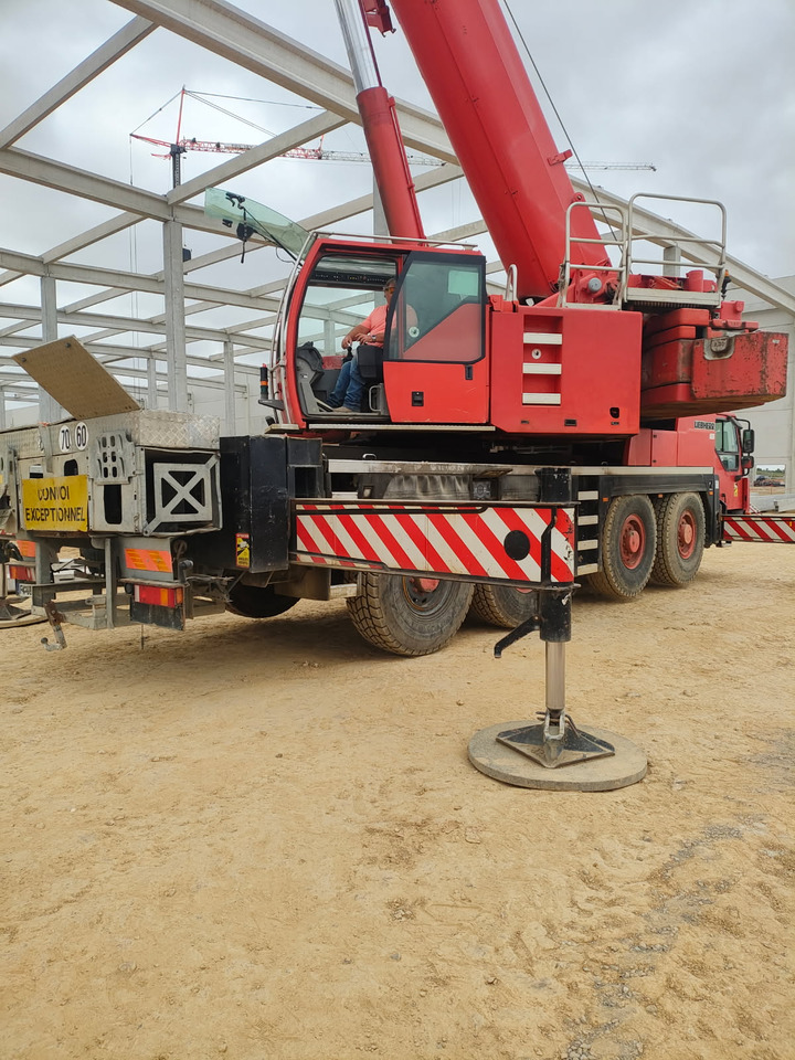 LIEBHERR LTM 1090 - Autoceltnis: foto 1 LIEBHERR LTM 1090 - Autoceltnis: foto 1