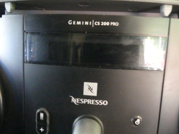 2 Machines à café Nespresso 705/CS200 - Pārtikas iekārta: foto 3 2 Machines à café Nespresso 705/CS200 - Pārtikas iekārta: foto 3