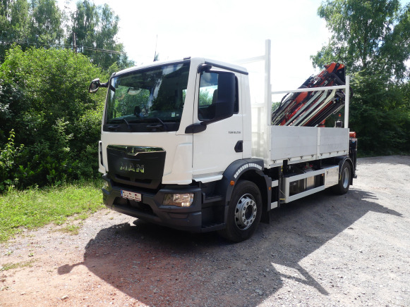 Camion plateau ridelle avec grue MAN TGM18,250 (2022-3.278 km) - Bortu kravas automašīna/ Platforma, Kravas auto ar manipulatoru: foto 1 Camion plateau ridelle avec grue MAN TGM18,250 (2022-3.278 km) - Bortu kravas automašīna/ Platforma, Kravas auto ar manipulatoru: foto 1