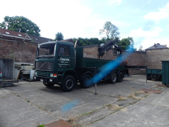 Camion plateau ridelle avec grue auxiliaire Volvo F12 (1994-64.040 km-VIN:YV2H5A7G6RA225775) - Bortu kravas automašīna/ Platforma, Kravas auto ar manipulatoru: foto 1 Camion plateau ridelle avec grue auxiliaire Volvo F12 (1994-64.040 km-VIN:YV2H5A7G6RA225775) - Bortu kravas automašīna/ Platforma, Kravas auto ar manipulatoru: foto 1