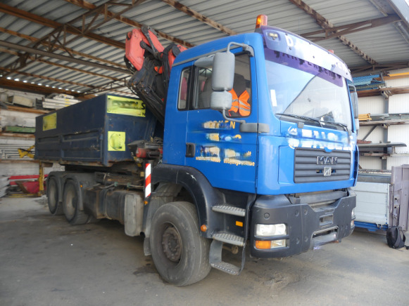 Camion porte container avec grue MAN TGA MH 26 FD (2005-455.395 km)(WMAH09ZZ96M427264) - Konteineru vedējs/ Kravas automašīna ar noņemamā virsbūve: foto 2 Camion porte container avec grue MAN TGA MH 26 FD (2005-455.395 km)(WMAH09ZZ96M427264) - Konteineru vedējs/ Kravas automašīna ar noņemamā virsbūve: foto 2
