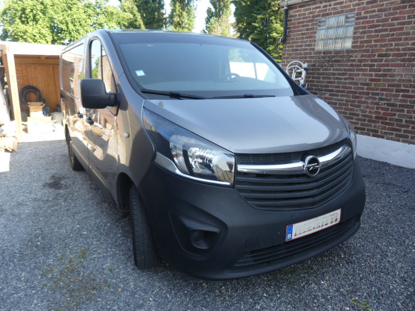 Camionnette Opel Vivaro (2018-122.114 km-VIN:WOVF7G60XJV634111) - Vieglā automašīna: foto 2 Camionnette Opel Vivaro (2018-122.114 km-VIN:WOVF7G60XJV634111) - Vieglā automašīna: foto 2
