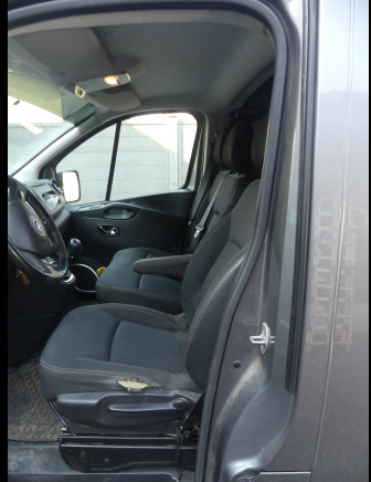 Camionnette Opel Vivaro (2018-122.114 km-VIN:WOVF7G60XJV634111) - Vieglā automašīna: foto 5 Camionnette Opel Vivaro (2018-122.114 km-VIN:WOVF7G60XJV634111) - Vieglā automašīna: foto 5