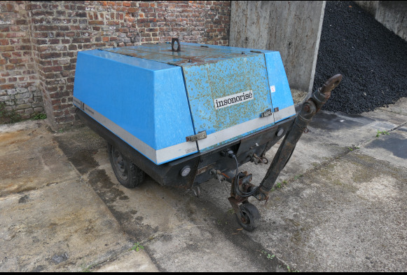 Compresseur tractable Maco-Meudon Batic 22 - Gaisa kompresors: foto 2 Compresseur tractable Maco-Meudon Batic 22 - Gaisa kompresors: foto 2