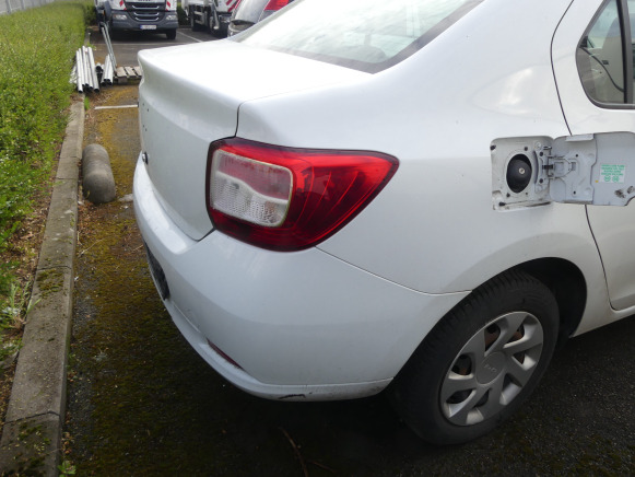 REF:20513 - Voiture Dacia Logan Berline (2013-97.655 km) - Sedans: foto 5 REF:20513 - Voiture Dacia Logan Berline (2013-97.655 km) - Sedans: foto 5