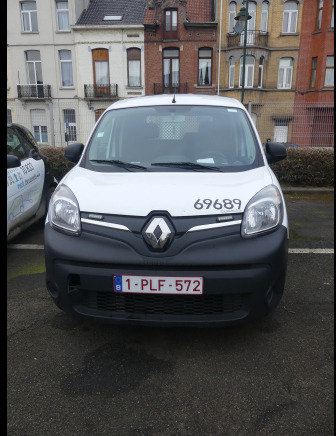 REF:69689 - Voiture pickup électrique Renault FW (accidenté) - Pikaps: foto 2 REF:69689 - Voiture pickup électrique Renault FW (accidenté) - Pikaps: foto 2