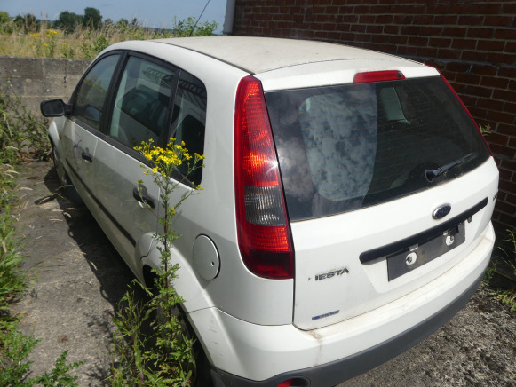 REF:Immatriculée sous : SPI-110 - Voiture Ford FIESTA - Vieglā automašīna: foto 4 REF:Immatriculée sous : SPI-110 - Voiture Ford FIESTA - Vieglā automašīna: foto 4