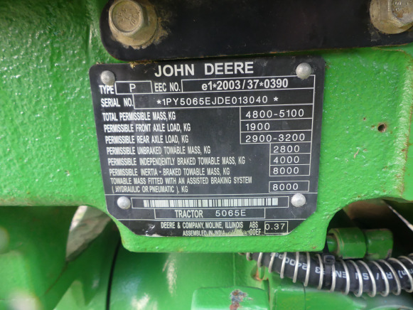 Tracteur John Deere 5065 E - Traktors: foto 5 Tracteur John Deere 5065 E - Traktors: foto 5